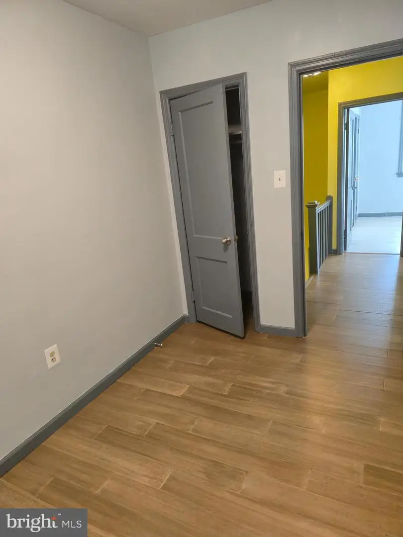 721 Roundview Rd, Baltimore, MD 21225 - Image #2