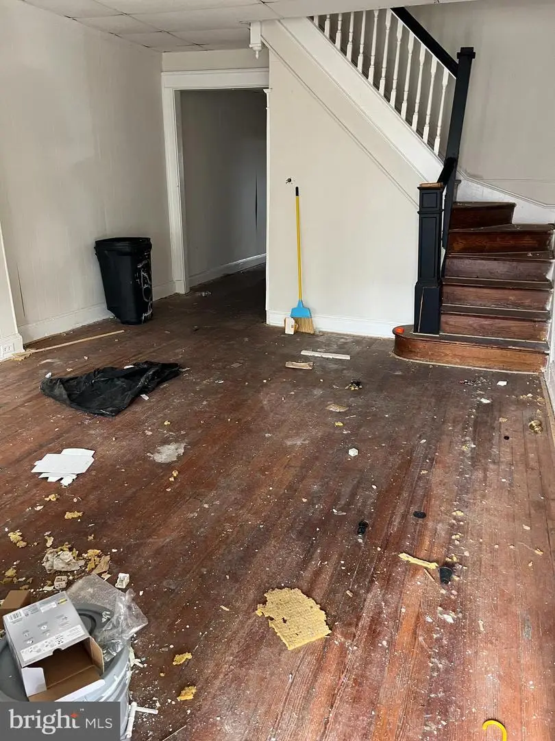 1209 Oakhurst Pl, Baltimore, MD 21216 - Image #3