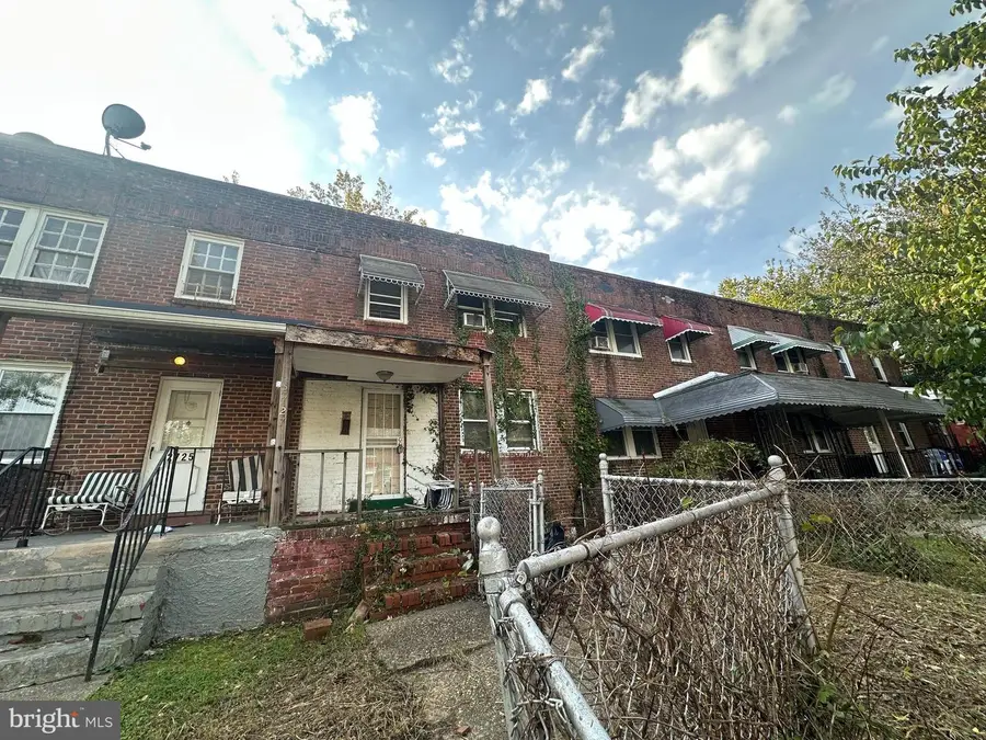 2727 Ellicott Dr, Baltimore, MD 21216 - Image #2