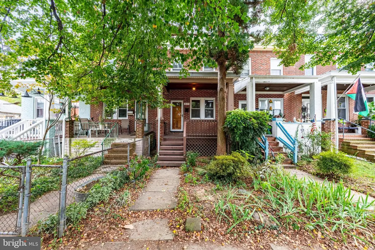 819 W 33rd St, Baltimore, MD 21211 - Image #1