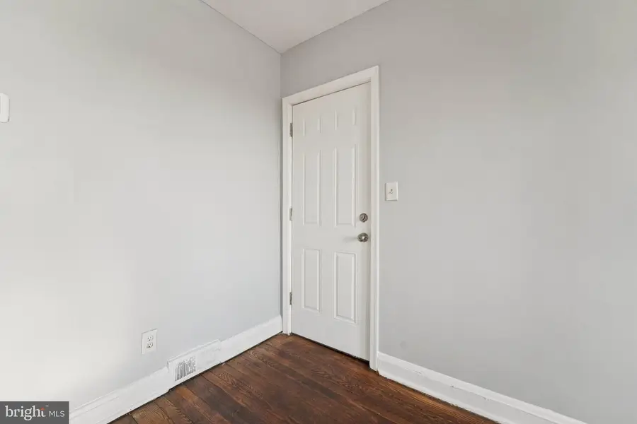 1126 Gleneagle Rd, Baltimore, MD 21239 - Image #2