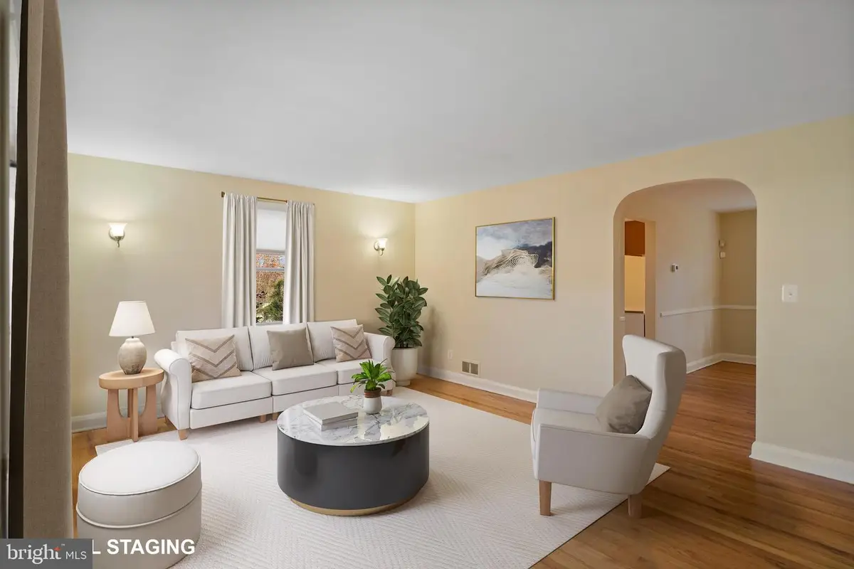 5709 Woodcrest Ave, Baltimore, MD 21215 - Image #1