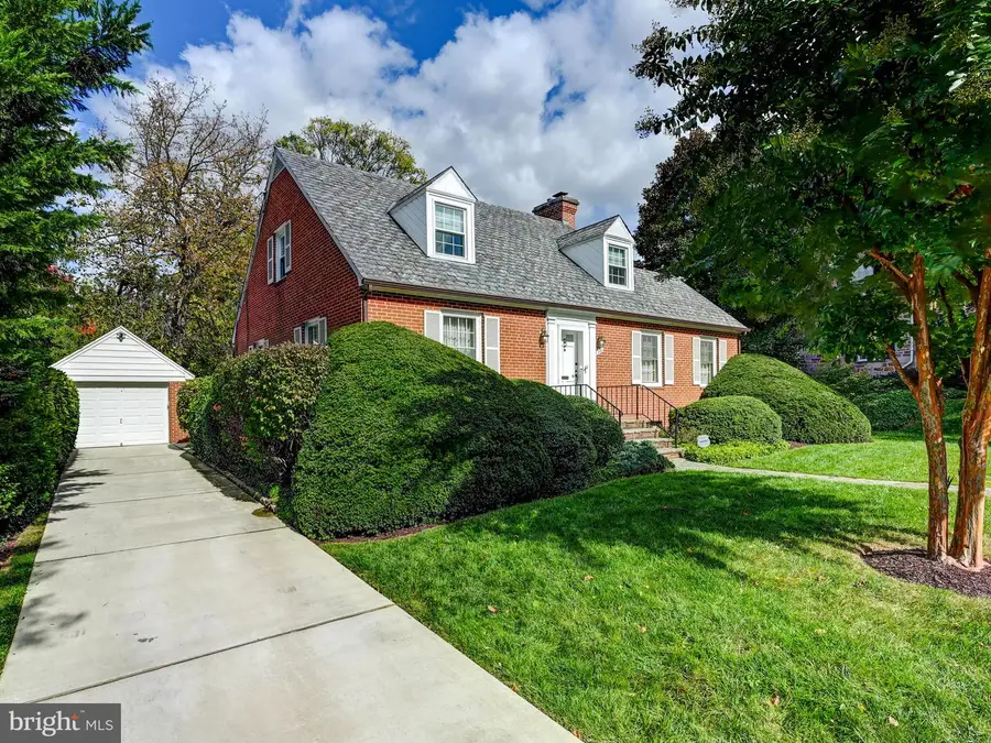 116 Castlewood Rd, Baltimore, MD 21210 - Image #3