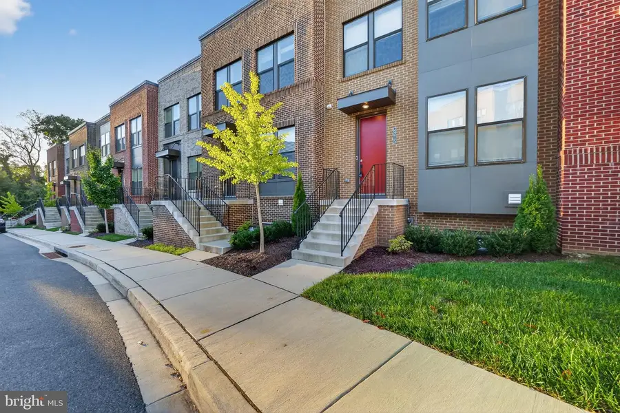 4215 Laplata Ave, Baltimore, MD 21211 - Image #2