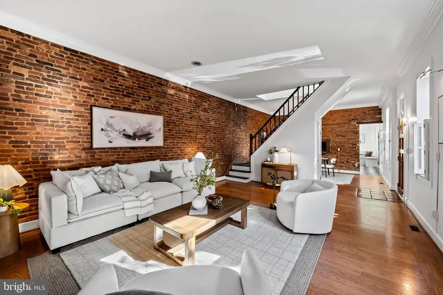 400 E Cross St, Baltimore, MD 21230 - Image #2