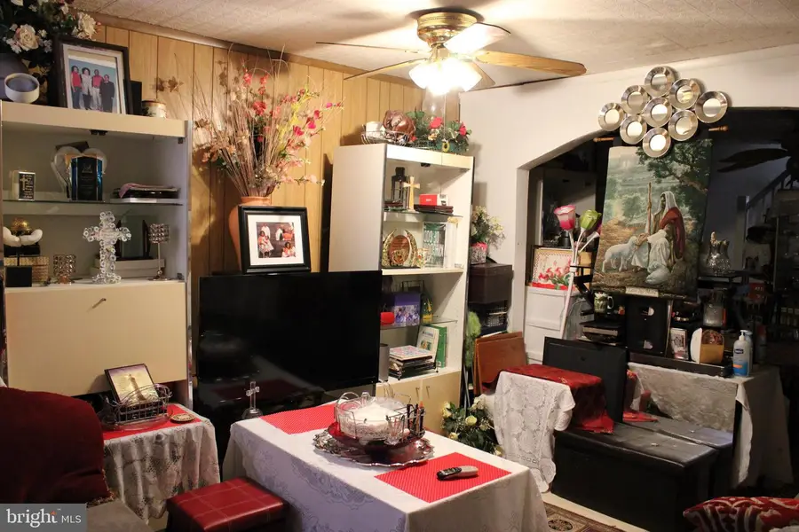 3144 Ravenwood Ave, Baltimore, MD 21213 - Image #2