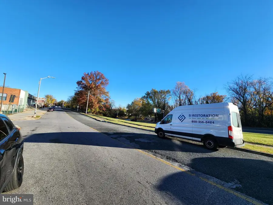 428 N Hilton St, Baltimore, MD 21229 - Image #3