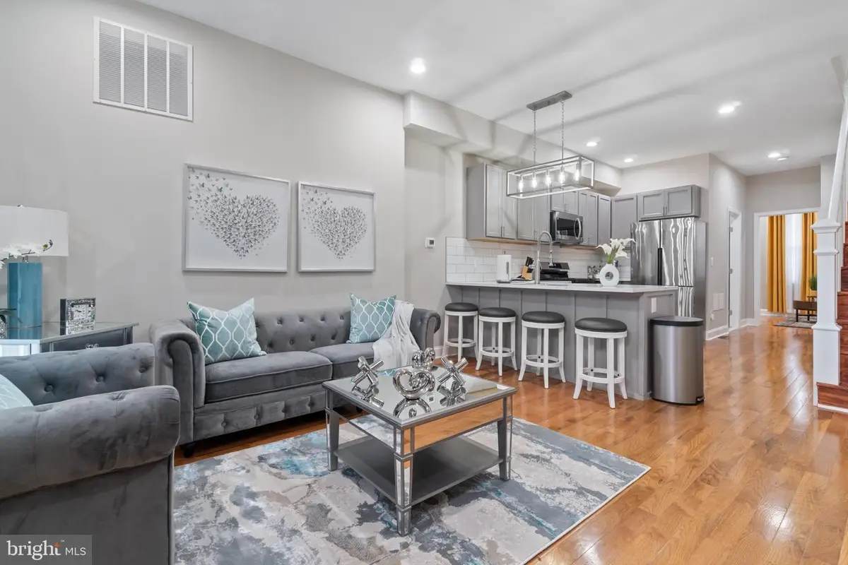 2234 E Chase St, Baltimore, MD 21213 - Image #1