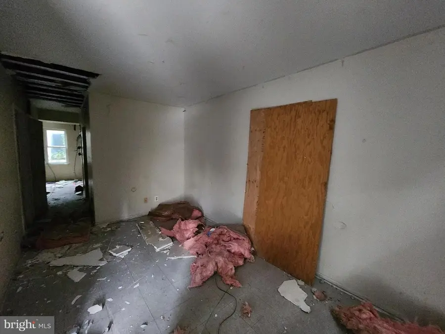 915 N Calhoun St, Baltimore, MD 21217 - Image #3