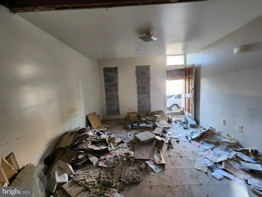 1019 N Mount St, Baltimore, MD 21217 - Image #2