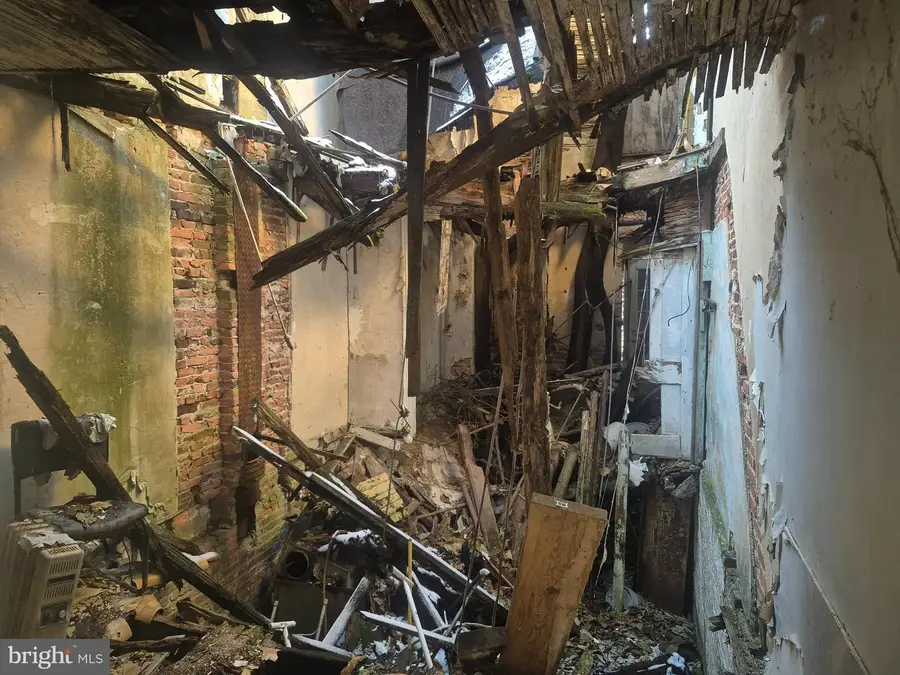 1806 N Chapel St, Baltimore, MD 21213 - Image #2