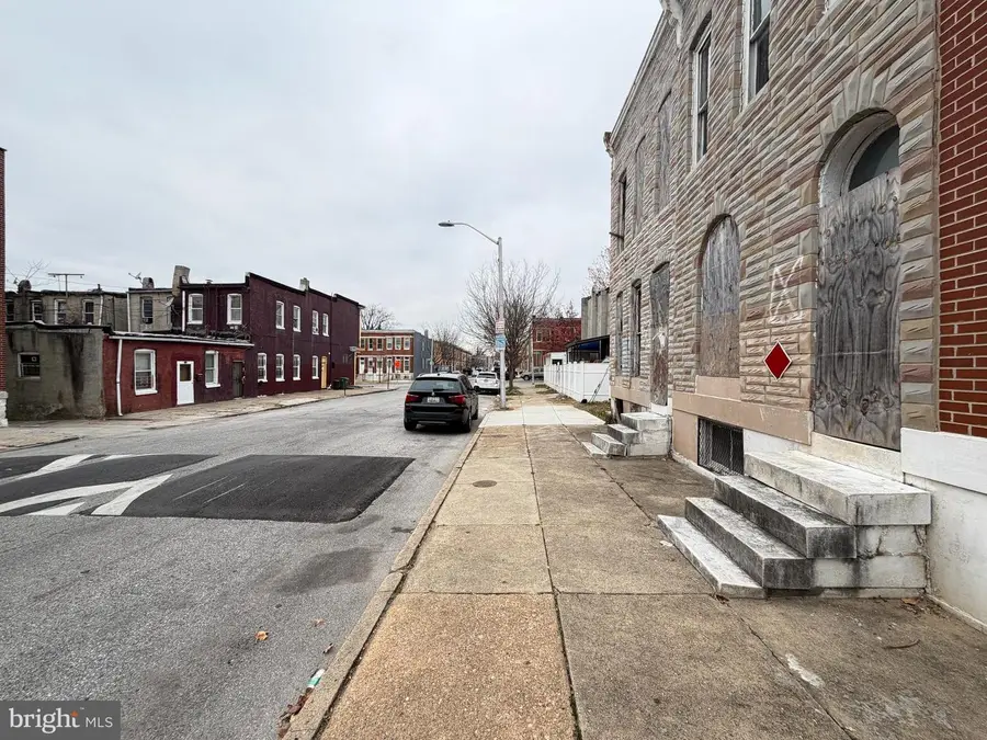 723 Appleton St, Baltimore, MD 21217 - Image #2