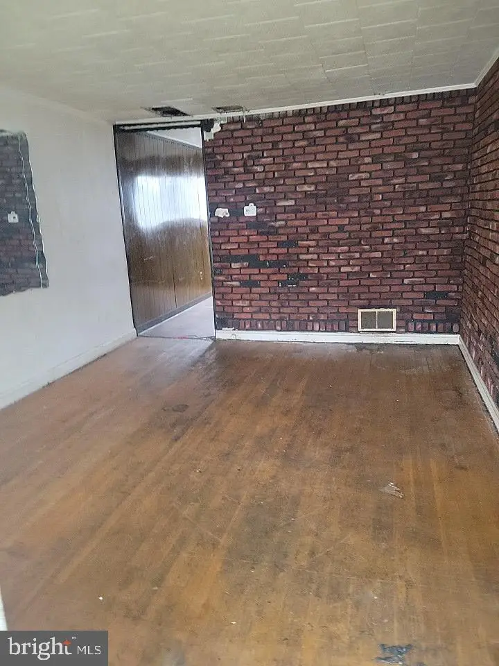 4921 Greencrest Rd, Baltimore, MD 21206 - Image #2