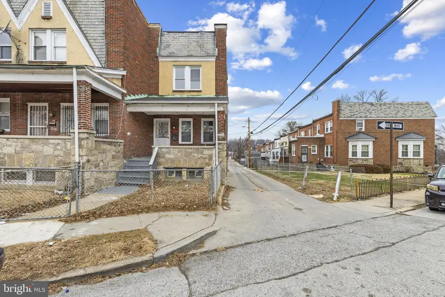 3700 Gelston Dr, Baltimore, MD 21229 - Image #3