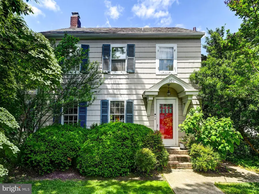 326 Saint Dunstans Rd, Baltimore, MD 21212 - Image #3