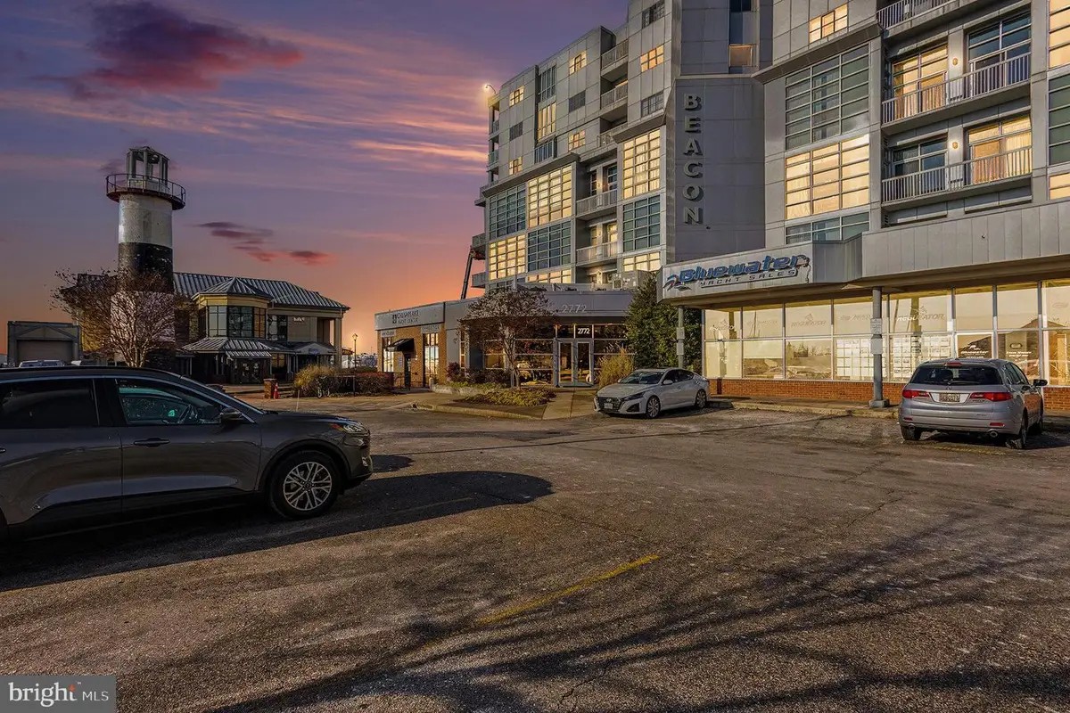 2772 Lighthouse Pt E #201, Baltimore, MD 21224 - Image #1