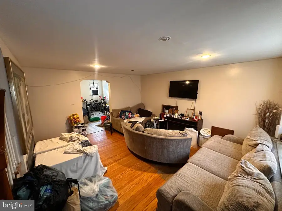 918 Cooks Ln, Baltimore, MD 21229 - Image #2