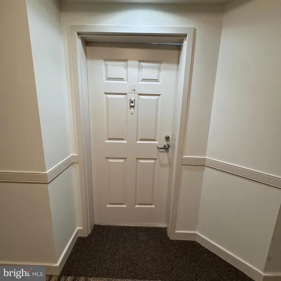 23 Pierside Dr #311, Baltimore, MD 21230 - Image #2