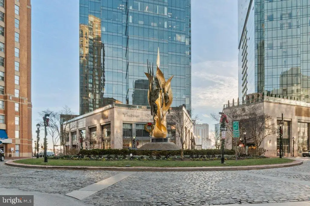 675 President St #1404, Baltimore, MD 21202 - Image #1