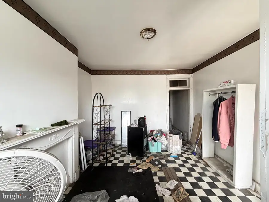 1816 W Franklin St, Baltimore, MD 21223 - Image #2