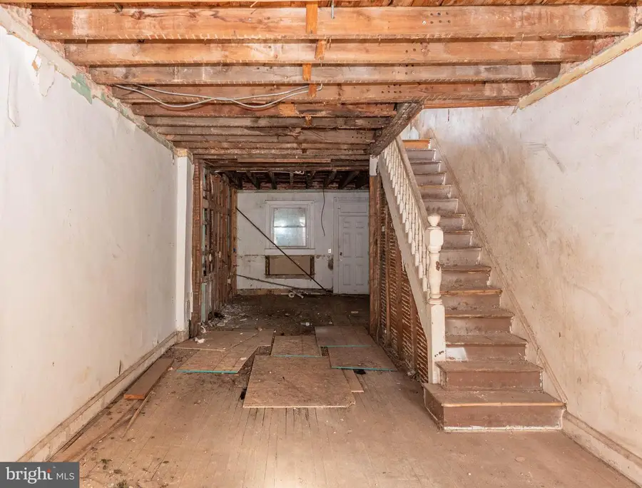 2818 E Madison St, Baltimore, MD 21205 - Image #2