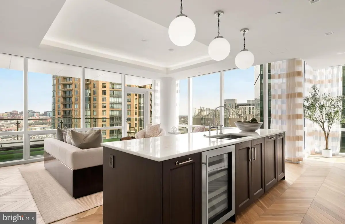 300 International Dr #2208, Baltimore, MD 21202 - Image #1