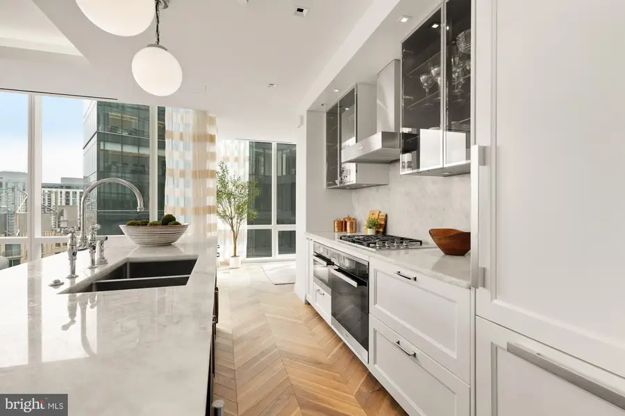 300 International Dr #2208, Baltimore, MD 21202 - Image #2