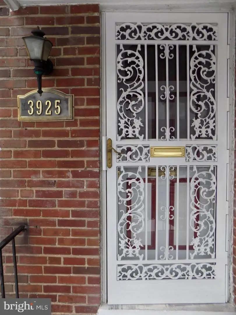 3925 Colborne Rd, Baltimore, MD 21229 - #1