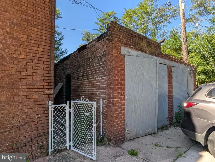 3300 Brighton St, Baltimore, MD 21216 - Image #2