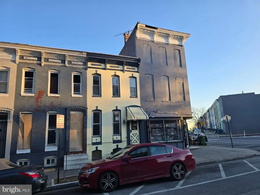 727 Baker St, Baltimore, MD 21217 - #2