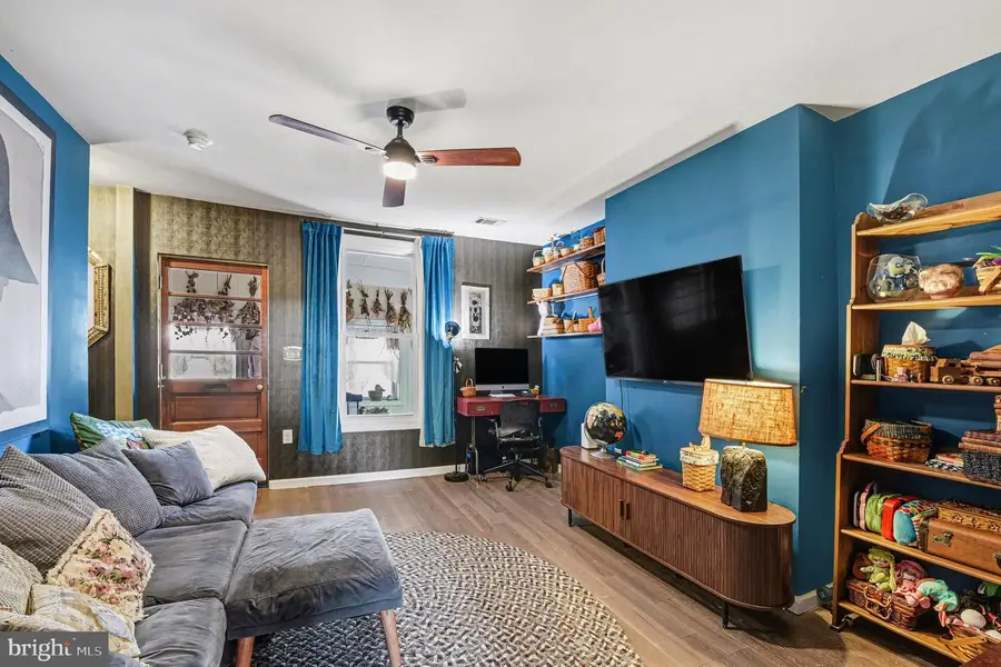 3712 Falls Rd, Baltimore, MD 21211 - #3