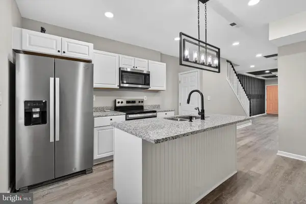 2004 Robb St, BALTIMORE, MD 21218