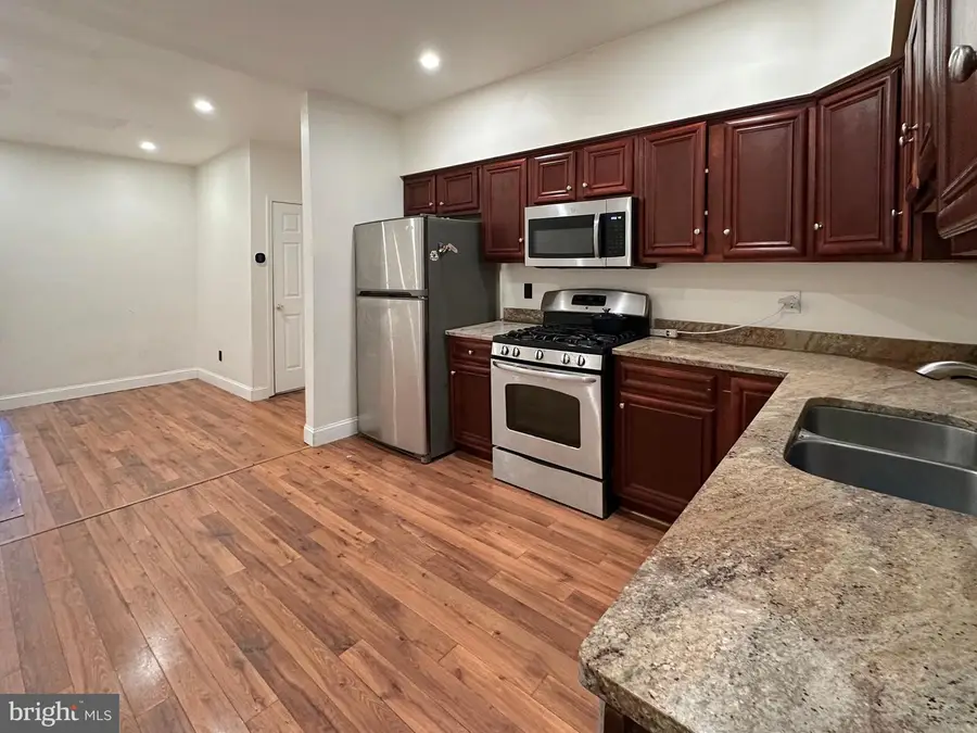 1007 N Washington St, Baltimore, MD 21205 - #3