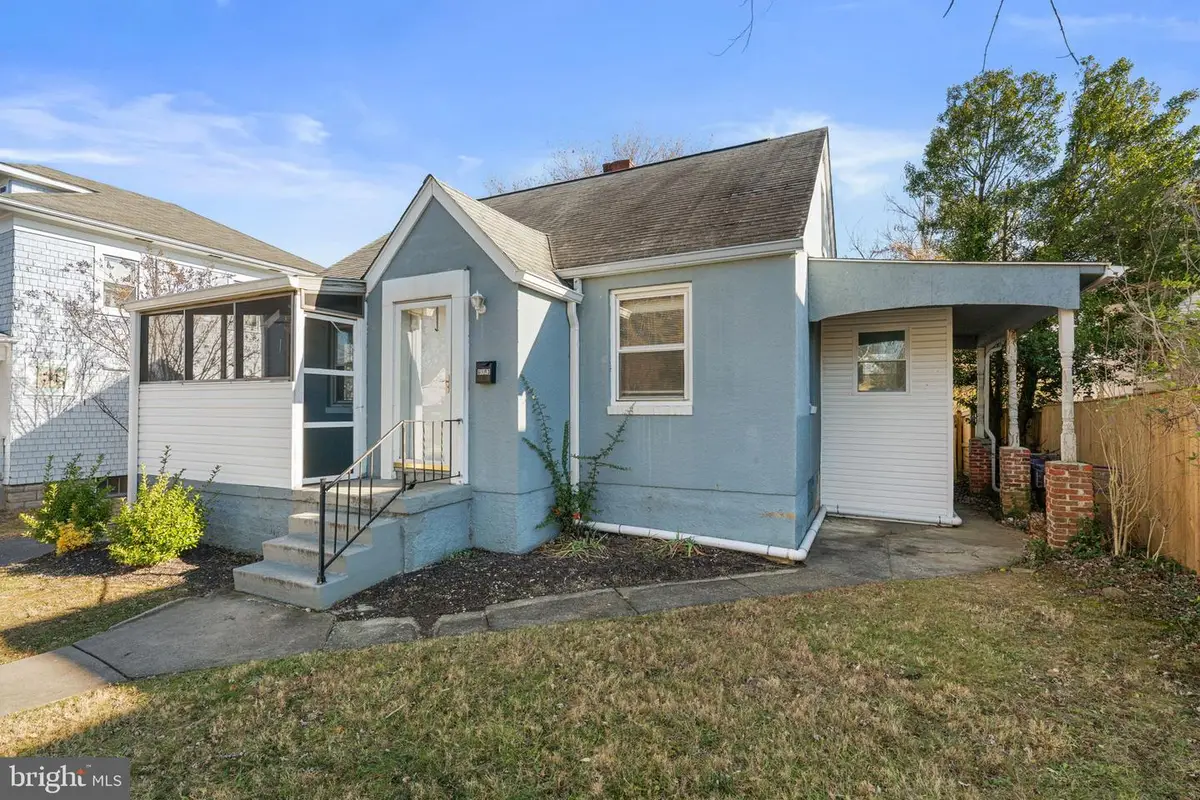 6103 Glenoak Ave, Baltimore, MD 21214 - Image #1