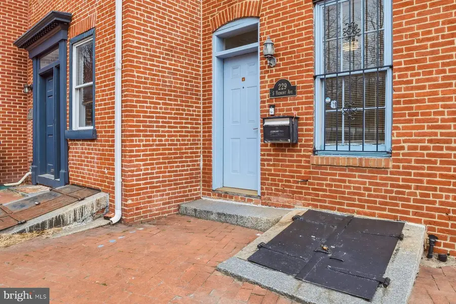 229 S Fremont Ave, Baltimore, MD 21230 - Image #2