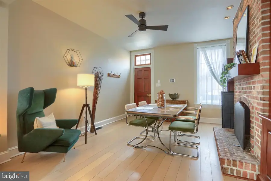 111 Barre St W, Baltimore, MD 21201 - #3