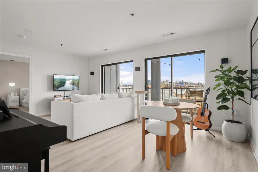 2702 Lighthouse Pt E #522, Baltimore, MD 21224 - #3