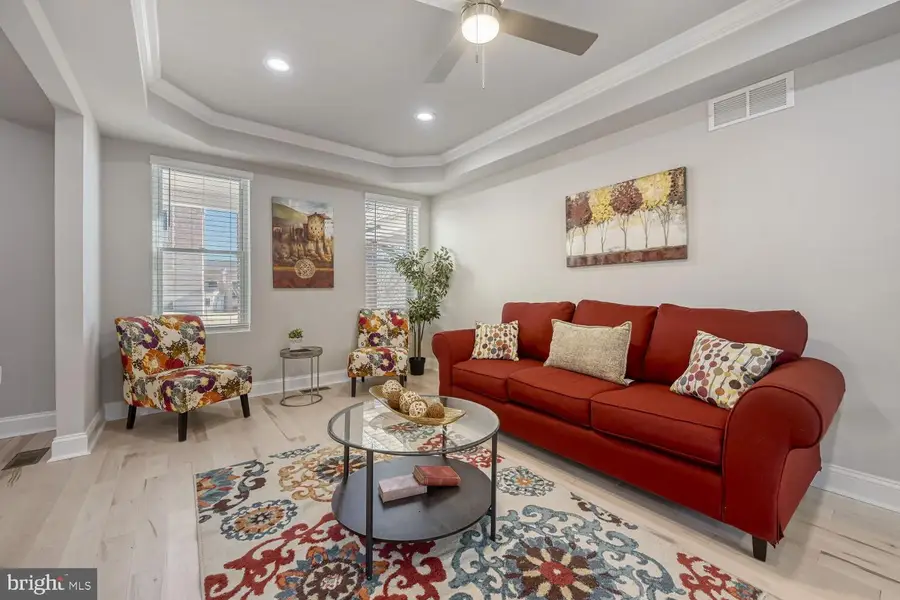 116 Hilton St, Baltimore, MD 21229 - Image #2