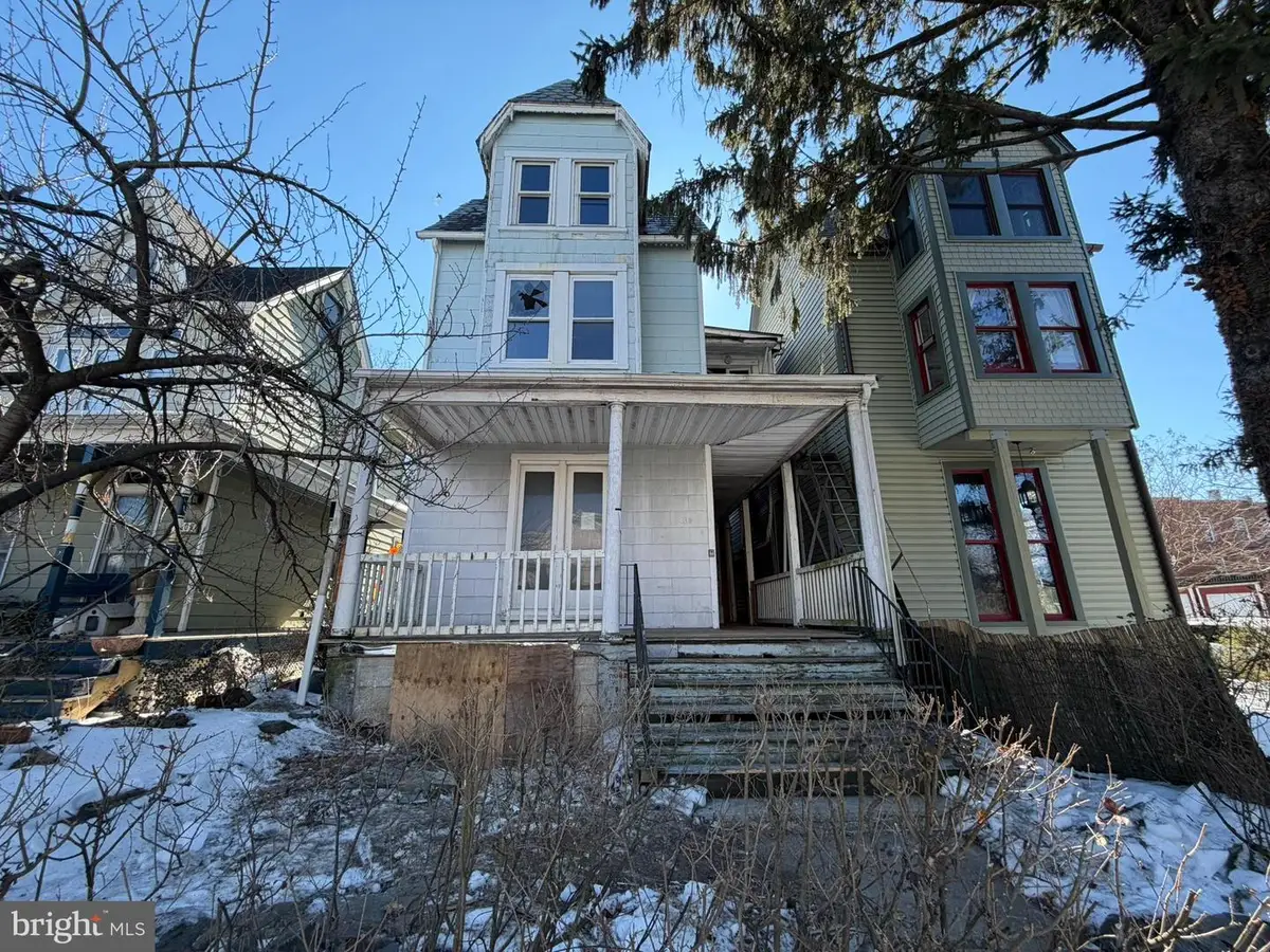 403 E 31st St, Baltimore, MD 21218 - #1