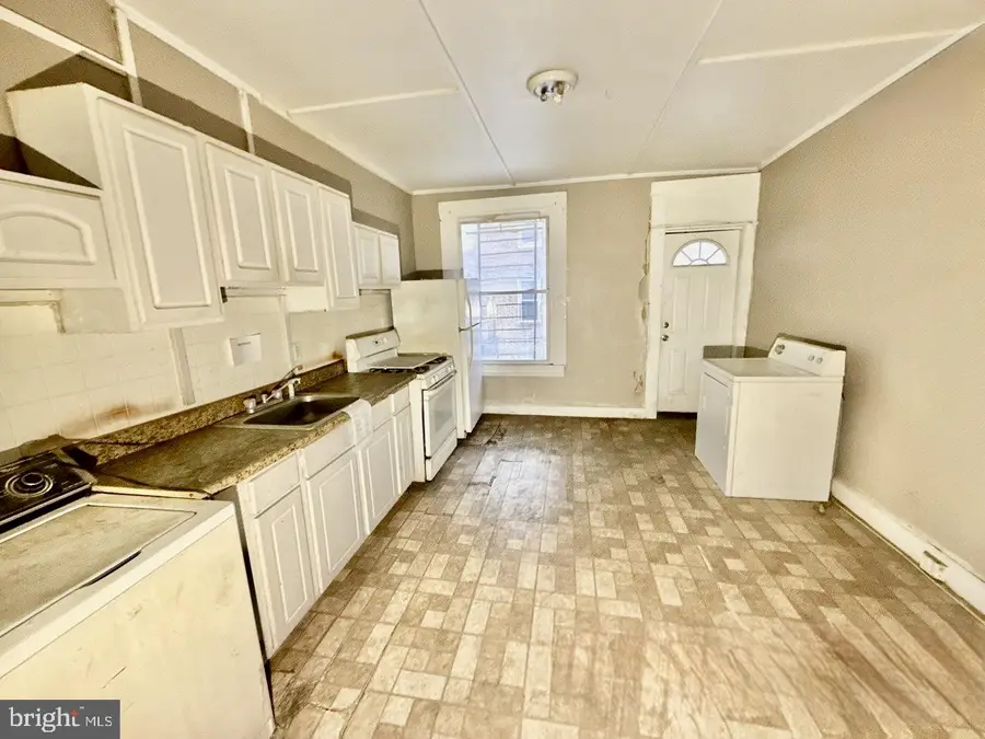 3035 E Monument St, Baltimore, MD 21205 - #3