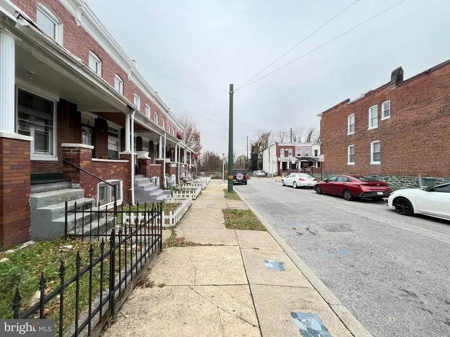 16 N Ashburton St, Baltimore, MD 21223 - #3