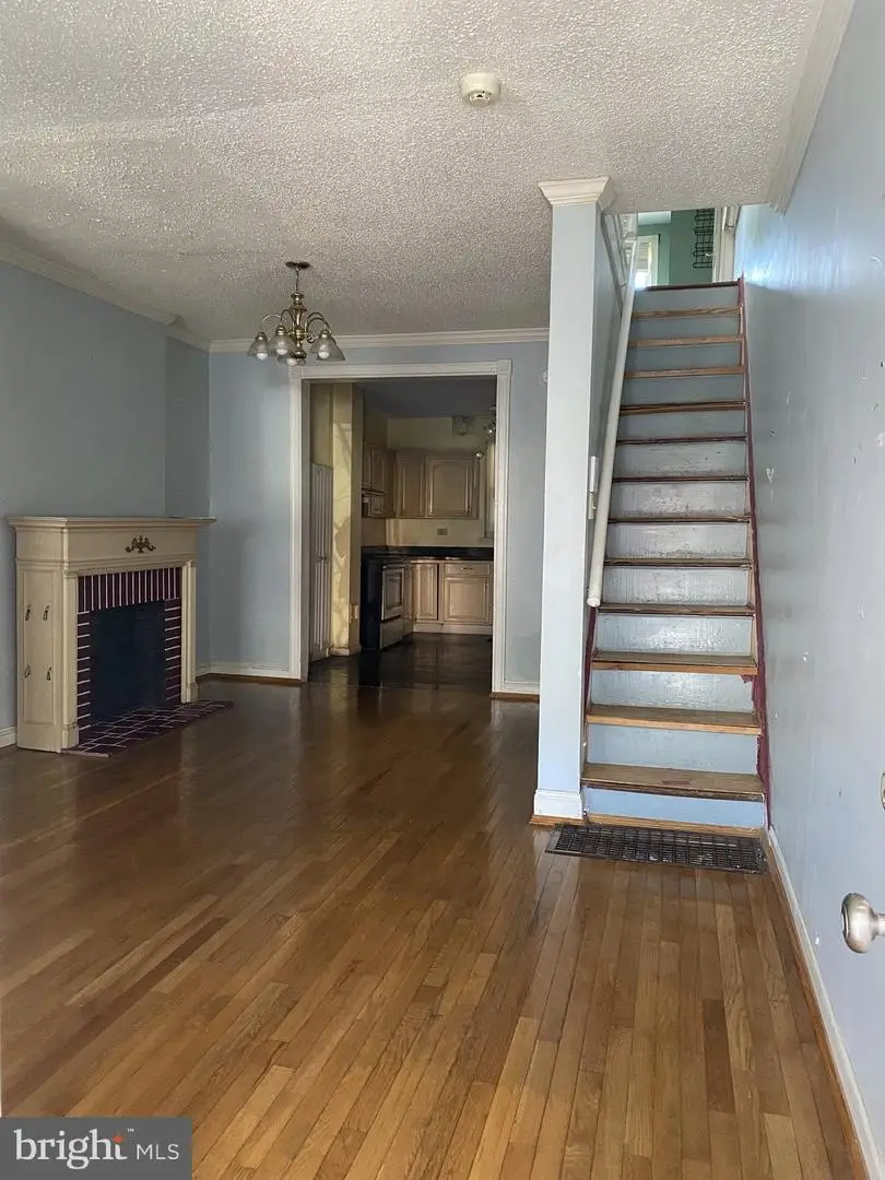 206 W Lorraine Ave, Baltimore, MD 21211 - #2