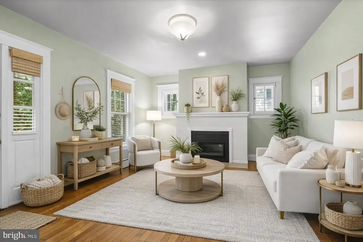 5609 Woodcrest Ave, Baltimore, MD 21215 - #1