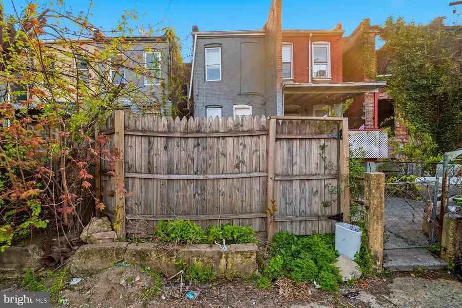 322 Pulaski St, Baltimore, MD 21223 - #3