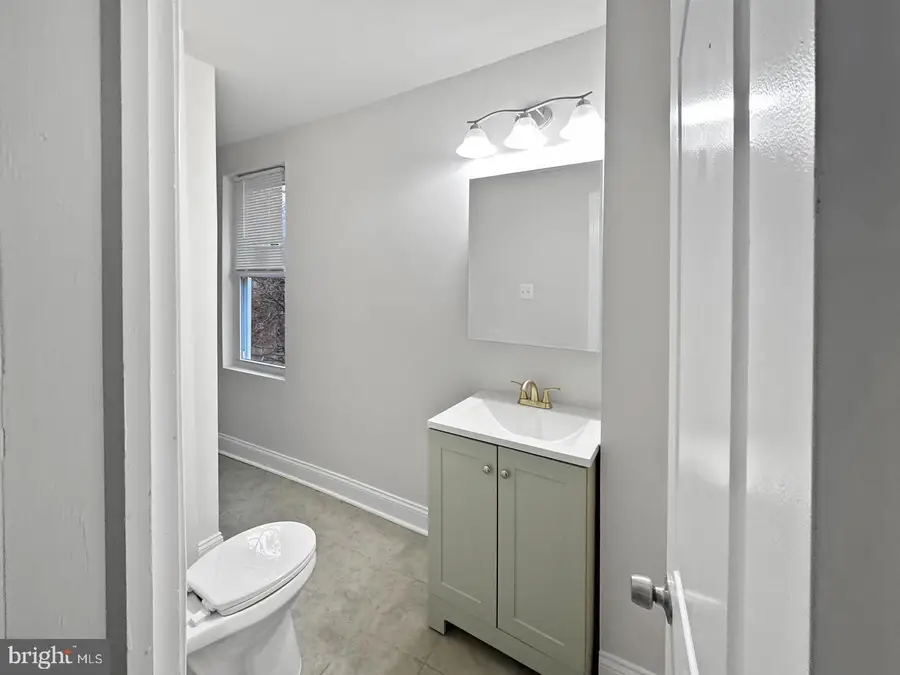 910 N Arlington Ave, Baltimore, MD 21217 - #3
