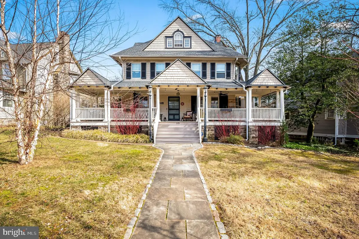 225 Hawthorne Rd, Baltimore, MD 21210 - #1