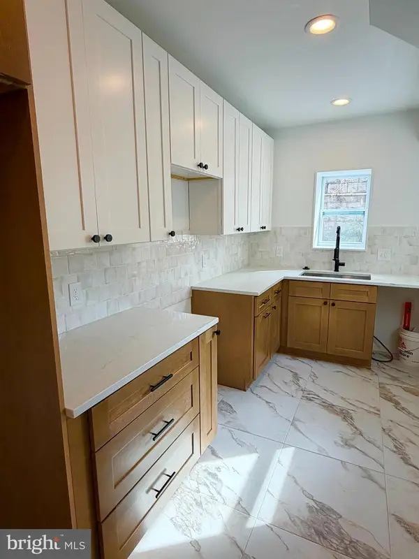 821 S Curley St, BALTIMORE, MD 21224