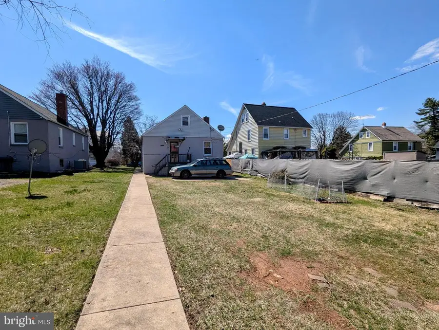 4002 Hamilton Ave, Baltimore, MD 21206 - #3