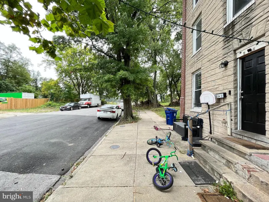 410 S Calhoun St, Baltimore, MD 21223 - #3