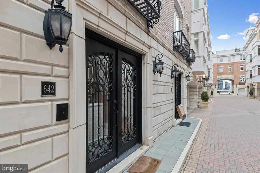 642 Ponte Villas S #141, Baltimore, MD 21230 - #3